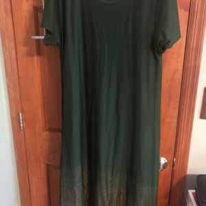LuLaRoe XL Elegant green Carly with dipped gold